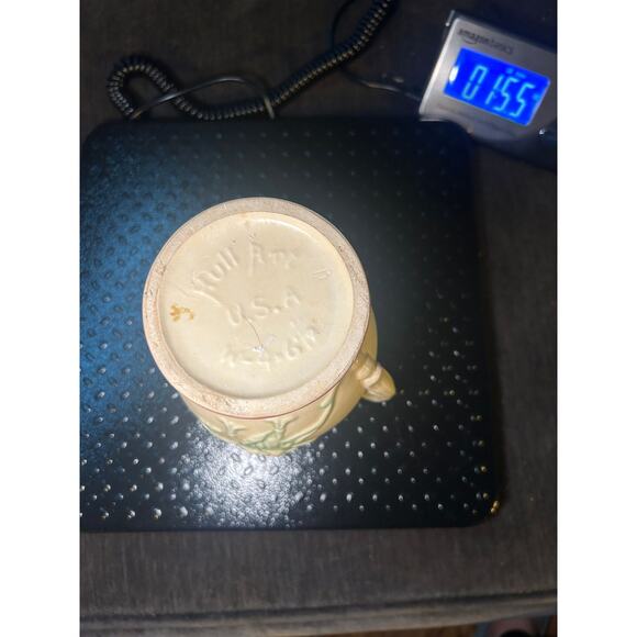 Hull Rose Vase - Picture 3 of 5